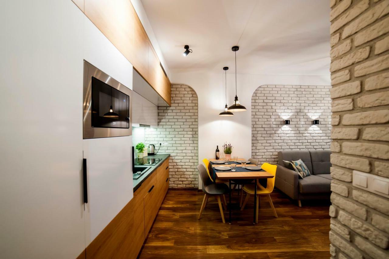 Ferienwohnung Urban Apart Uniejów Exterior foto