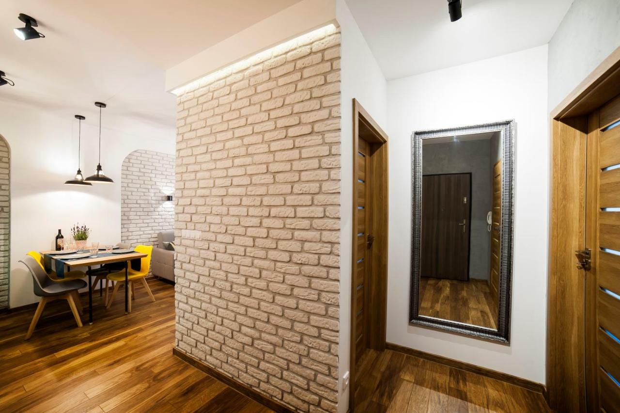 Ferienwohnung Urban Apart Uniejów Exterior foto